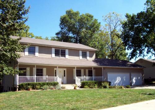 609 Hummingbird TROY, IL 62294